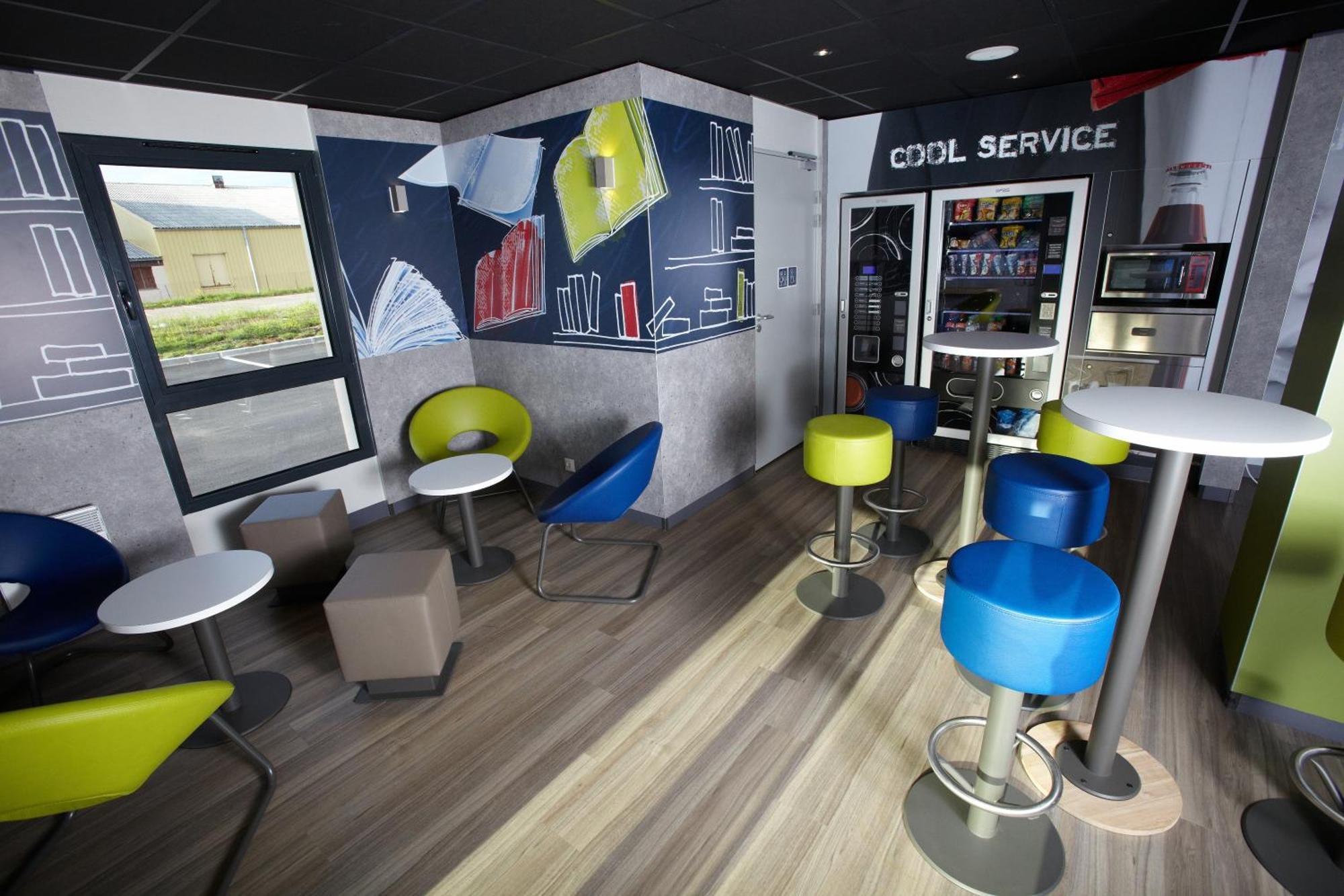 Ibis Budget Pontarlier Bagian luar foto
